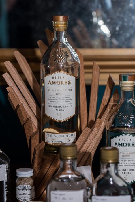 Bouteille-mezcal-amores