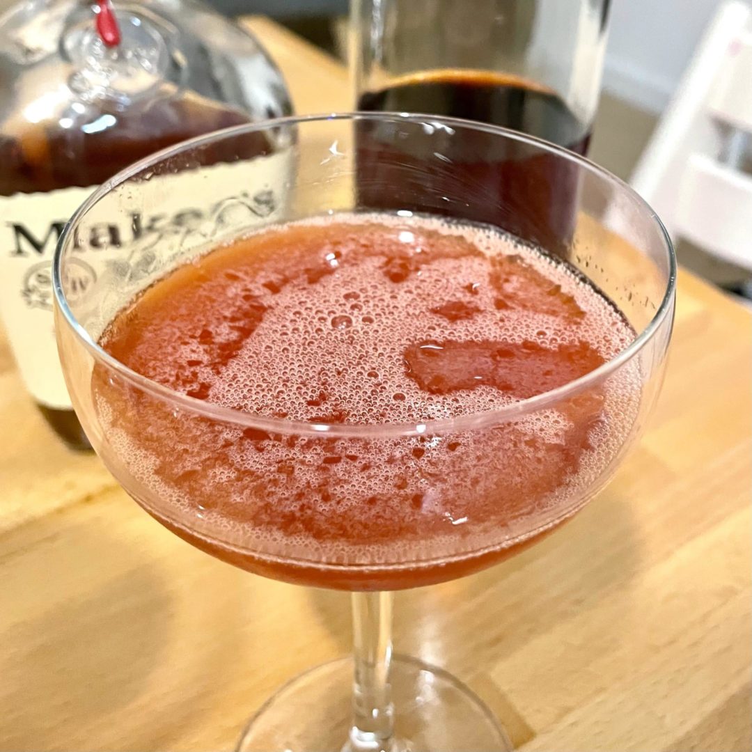 Un cocktail Paper Plane à base de Boourbon et Select entre autres