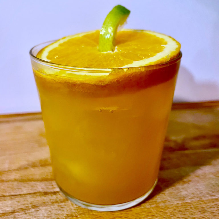 Un cocktail Jack-O'-Lantern